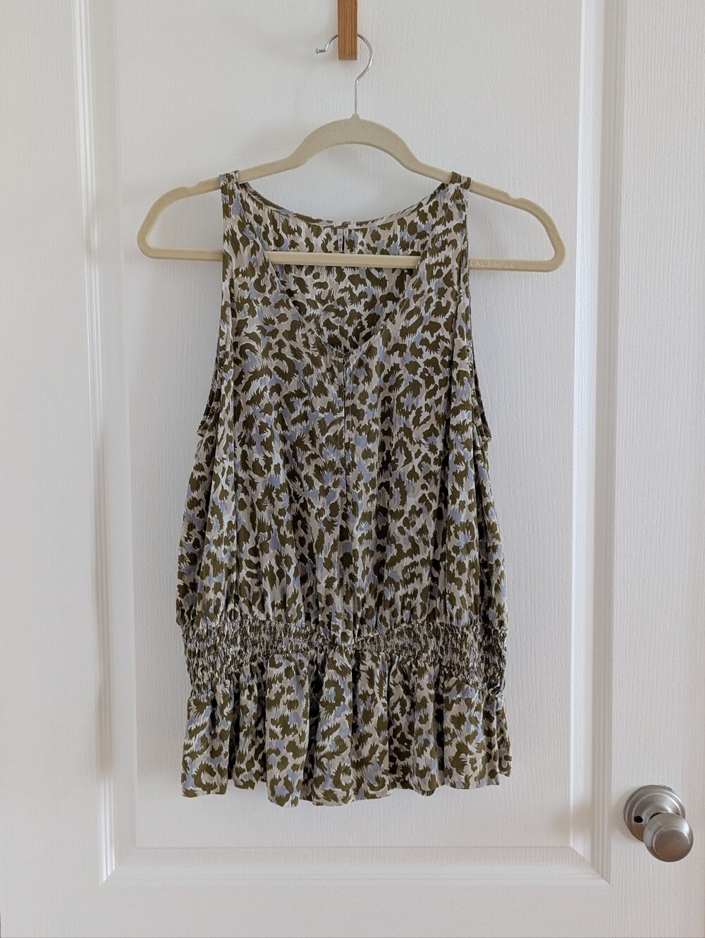 IRO 100% Silk Olive Leopard Print Sleeveless Blouse (Size S)